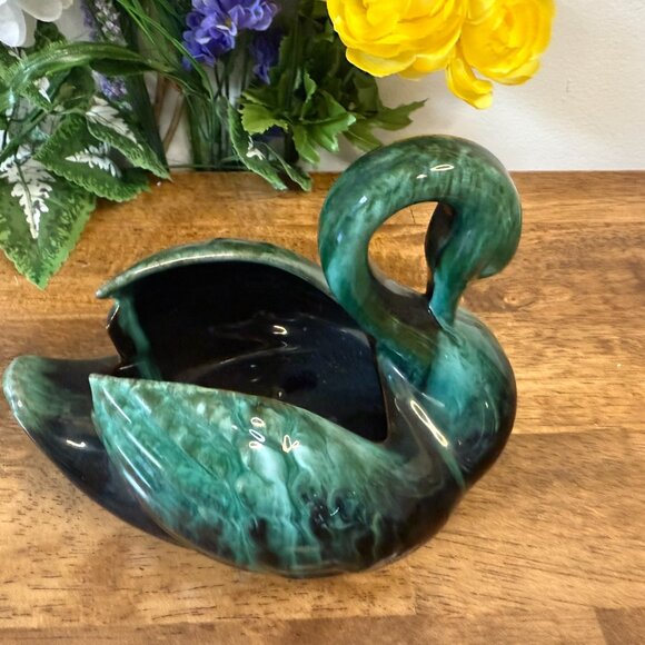 Blue Mountain Pottery Swan Figurine Vintage Canada Green Drip Glaze Ceramic MCM - Picture 3 of 6